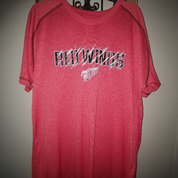 NHL Tops - Red Wings T-shirt